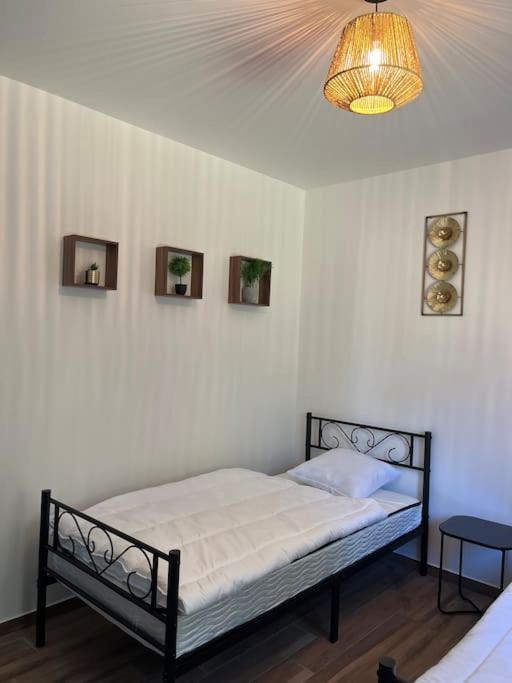 Le Nid Douillet Classe 2 Etoiles Ploubazlanec Buitenkant foto